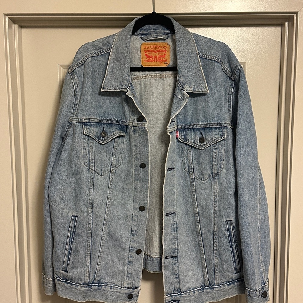 Levi's Men's Light Wash Denim Jacket